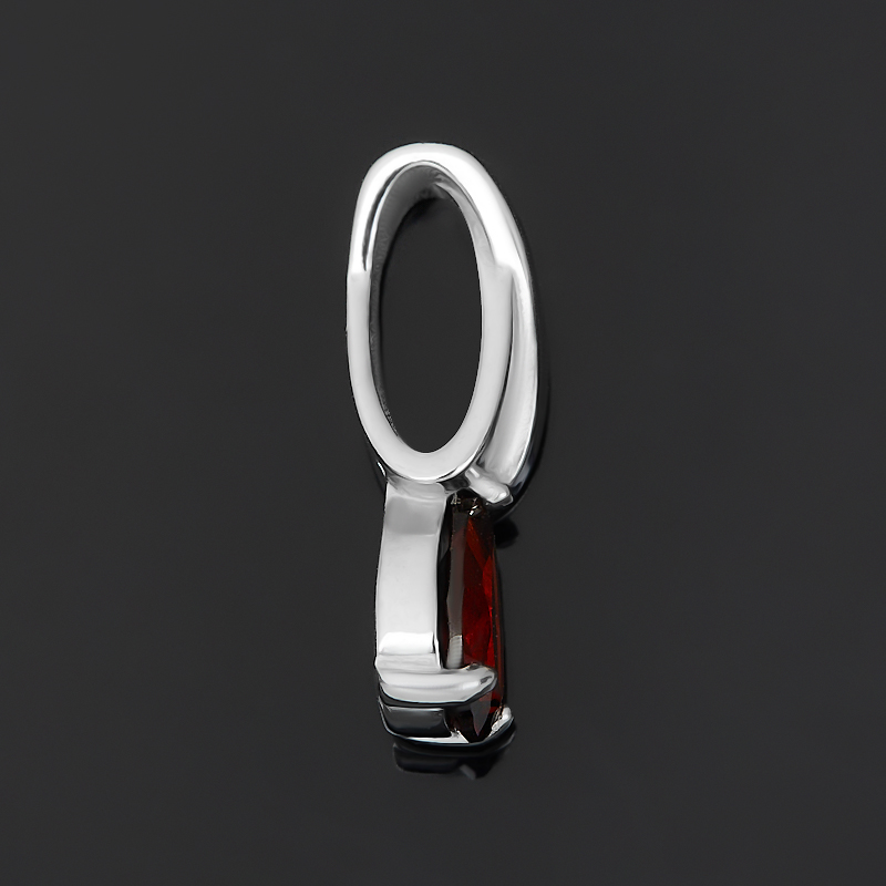 Кулон гранат альмандин Индия (серебро 925 пр. родир. бел.) огранка