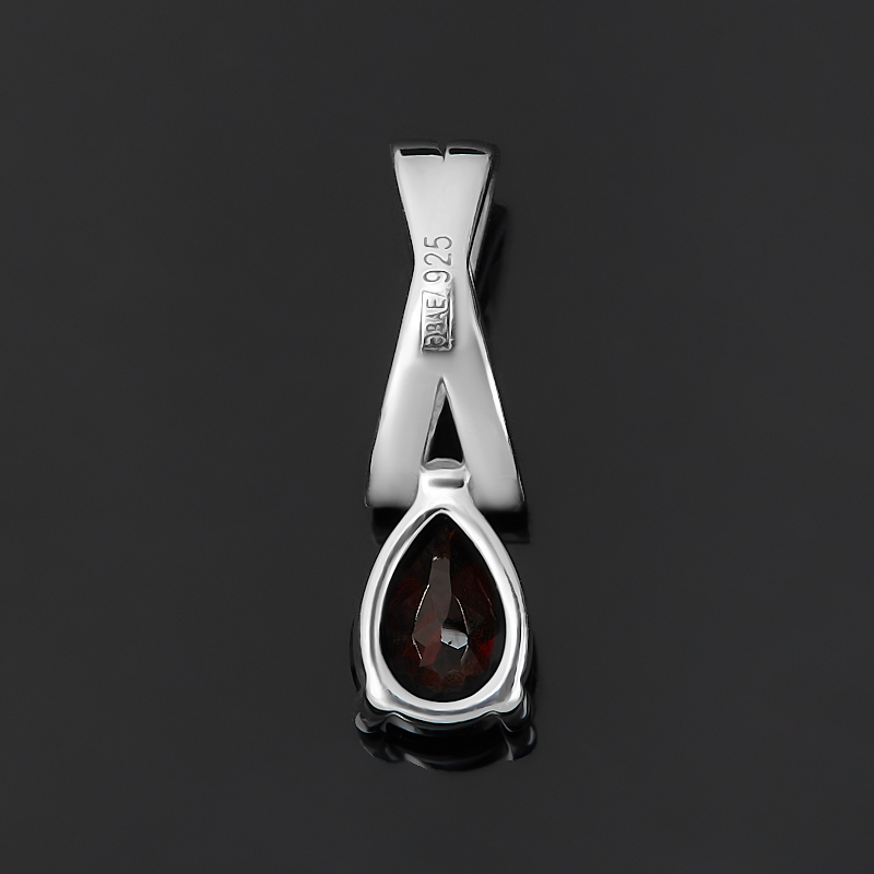 Кулон гранат альмандин Индия (серебро 925 пр. родир. бел.) огранка