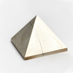 Пирамида пирит Россия 6 см