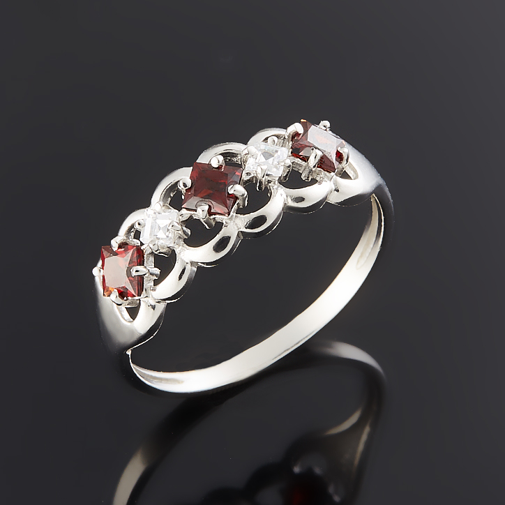 Кольцо гранат альмандин Индия (серебро 925 пр.) огранка размер 16,5