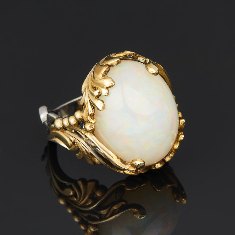 Кольцо опал благородный белый Эфиопия (серебро 925 пр. позолота, родир. черн.) размер 17