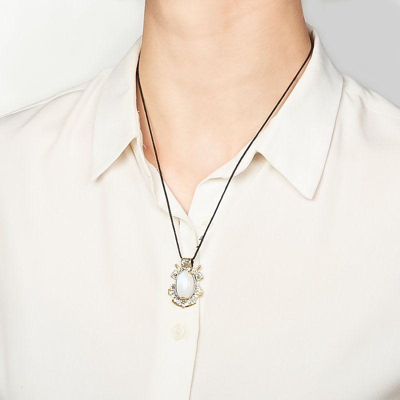 Кулон лунный камень (адуляр) Индия (серебро 925 пр. позолота, родир. черн.)