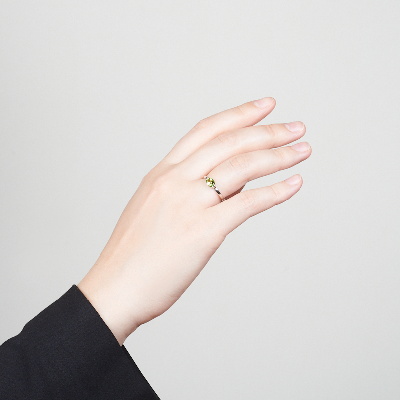 Кольцо хризолит США (серебро 925 пр. родир. бел.) огранка размер 17,5