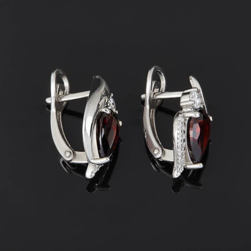Серьги гранат альмандин Индия (серебро 925 пр. родир. бел.) огранка
