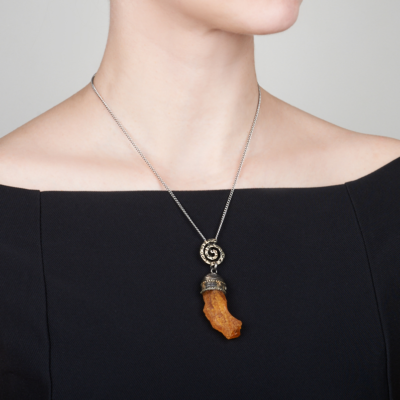 Кулон янтарь Россия (серебро 925 пр. позолота, родир. бел.)