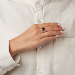 Кольцо гранат альмандин Индия (серебро 925 пр. родир. бел.) размер 18