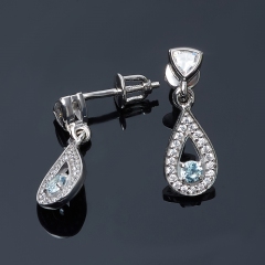 Серьги топаз голубой Бразилия (серебро 925 пр. родир. бел.) пуссеты огранка