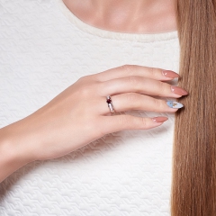 Кольцо гранат альмандин Индия (серебро 925 пр. родир. бел.) огранка размер 17