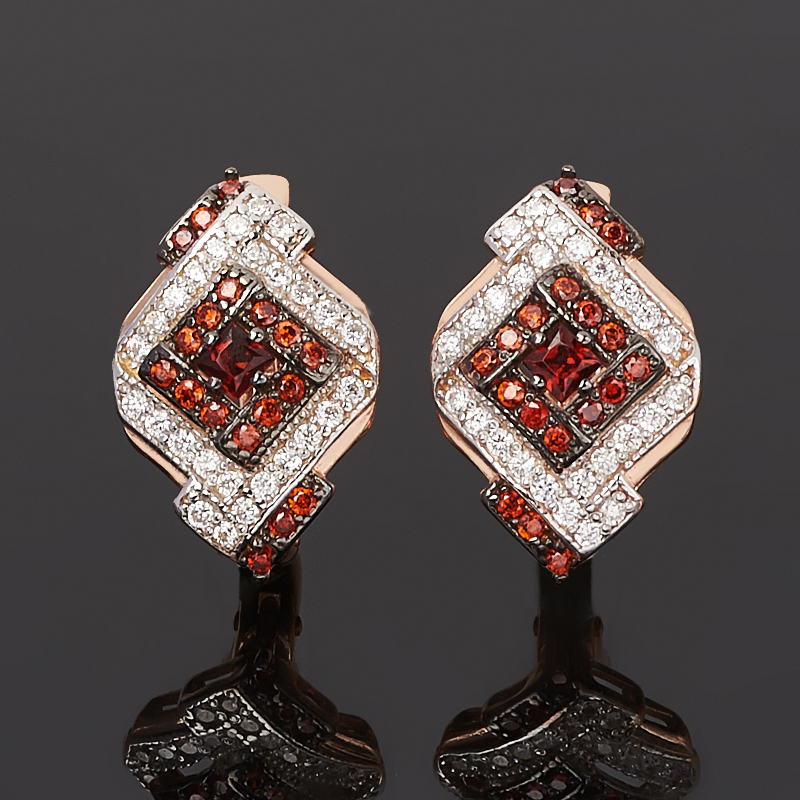 Серьги гранат альмандин Индия (серебро 925 пр. позолота, родир. бел., родир. черн.) огранка