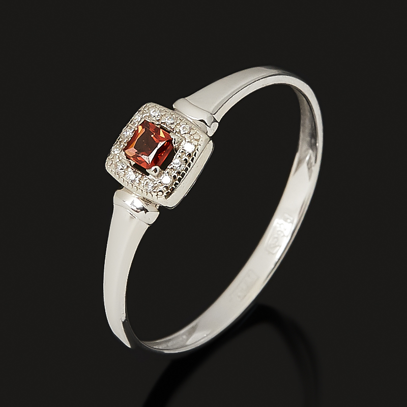 Кольцо гранат альмандин Индия (серебро 925 пр. родир. бел.) огранка размер 17