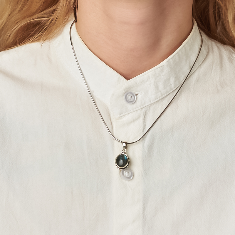 Кулон лабрадор Мадагаскар овал (серебро 925 пр. оксидир.)