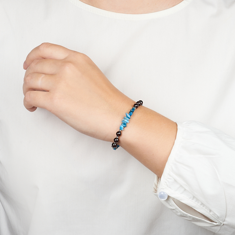 Браслет микс апатит, гранат (сталь хир.) 6 мм 17 см (+3 см)