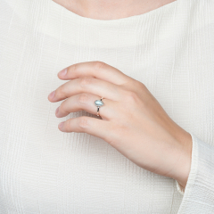 Кольцо лабрадор Мадагаскар (серебро 925 пр. родир. бел.) размер 18