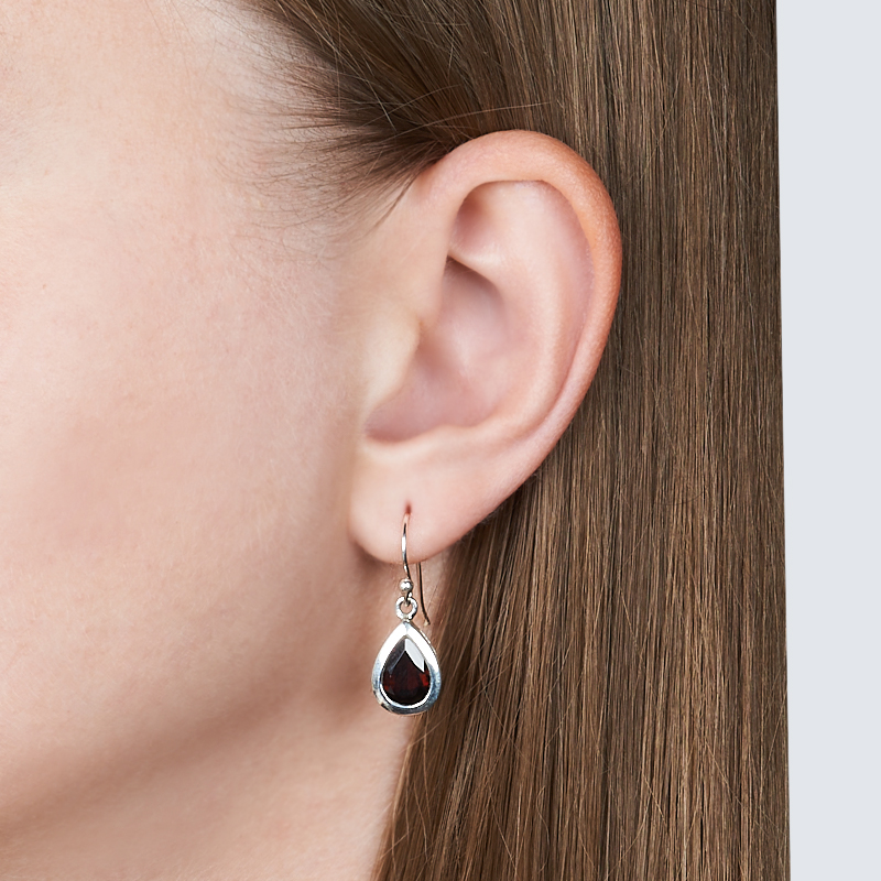 Серьги гранат родолит Индия (серебро 925 пр. родир. бел.) огранка