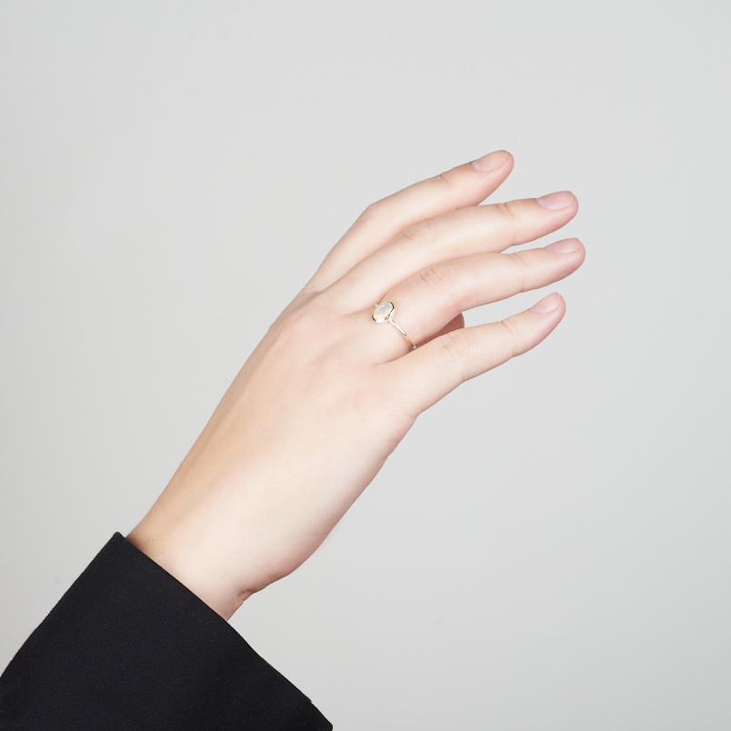 Кольцо опал белый благородный Эфиопия огранка (серебро 925 пр. родир. бел.) размер 17