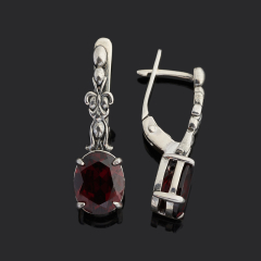 Серьги гранат альмандин Индия (серебро 925 пр. оксидир.) огранка
