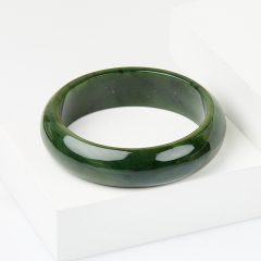 Браслет нефрит зеленый Россия цельный 19 см