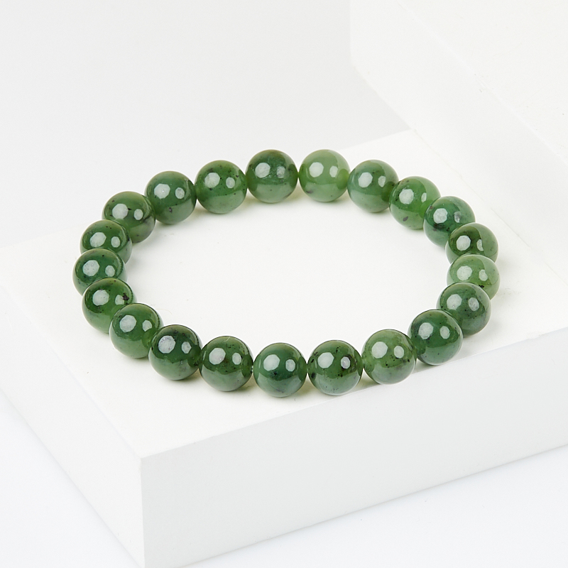 Браслет нефрит зеленый Россия 9 мм 17 см