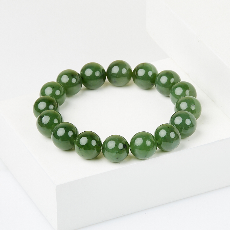 Браслет нефрит зеленый Россия 12 мм 16 см