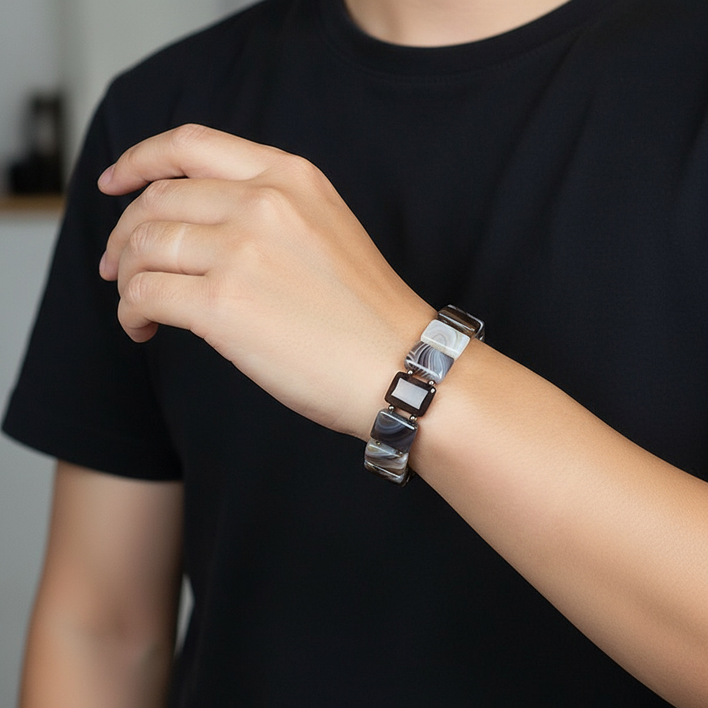 Браслет агат серый Ботсвана (сталь хир.) 17 см