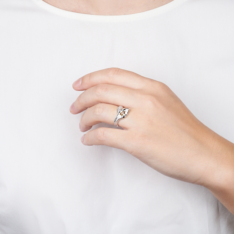 Кольцо цитрин Бразилия (серебро 925 пр. родир. бел.) огранка размер 18