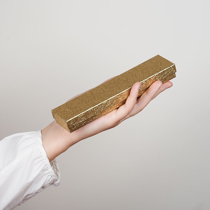 Подарочная упаковка (картон) под браслет/цепь (футляр) (золотистый) 200х45х25 мм