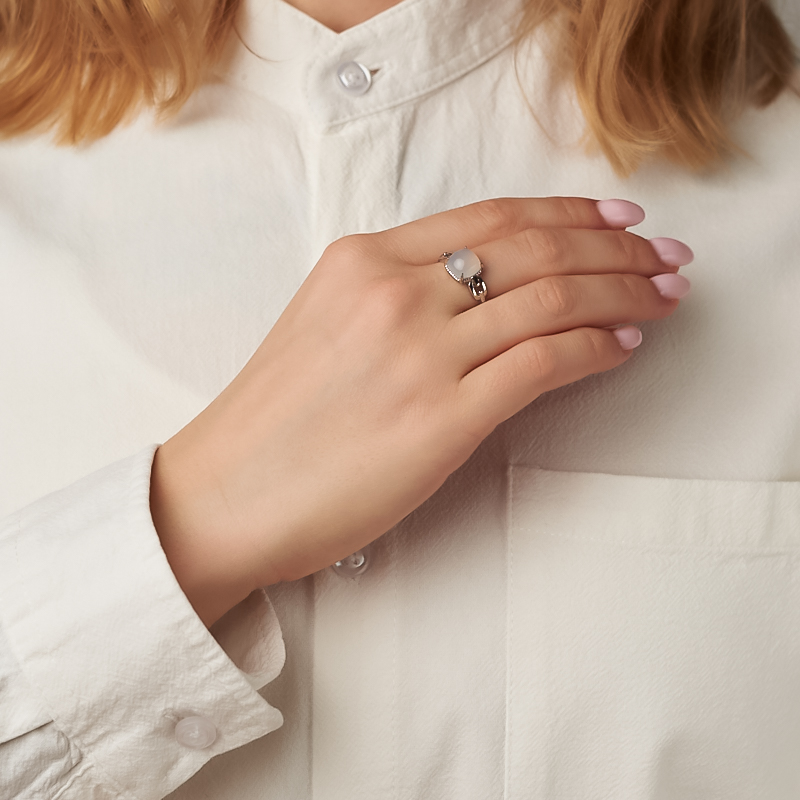 Кольцо лунный камень Индия (серебро 925 пр. родир. бел.) размер 17,5