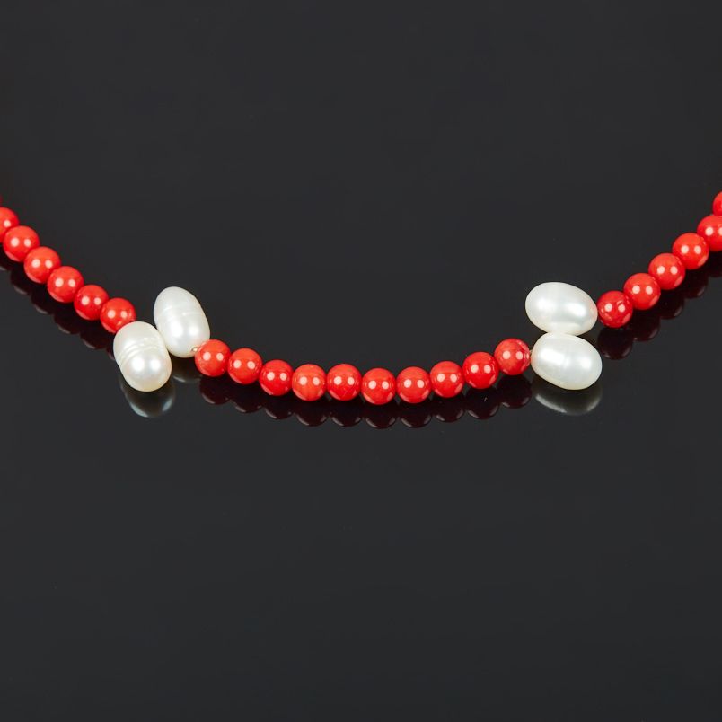 Бусы коралл красный Индонезия (сталь хир.) 4 мм 42 см (+7 см)