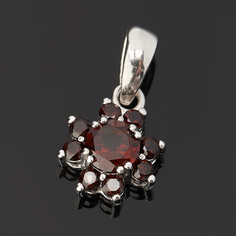 Кулон гранат альмандин Индия (серебро 925 пр. родир. бел.) огранка