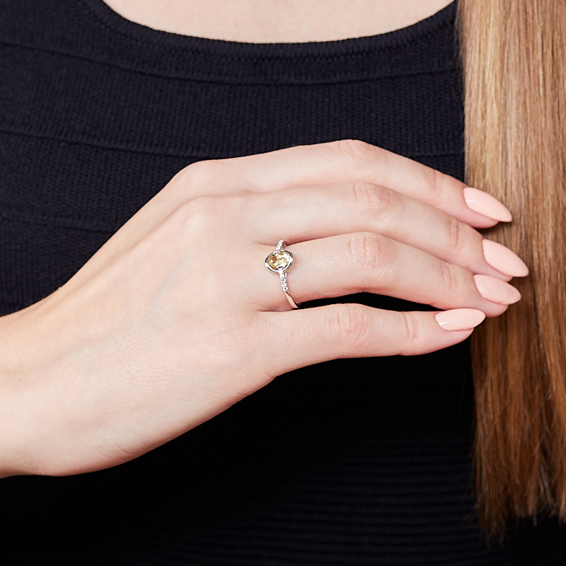 Кольцо цитрин Бразилия (серебро 925 пр. родир. бел.) огранка размер 18