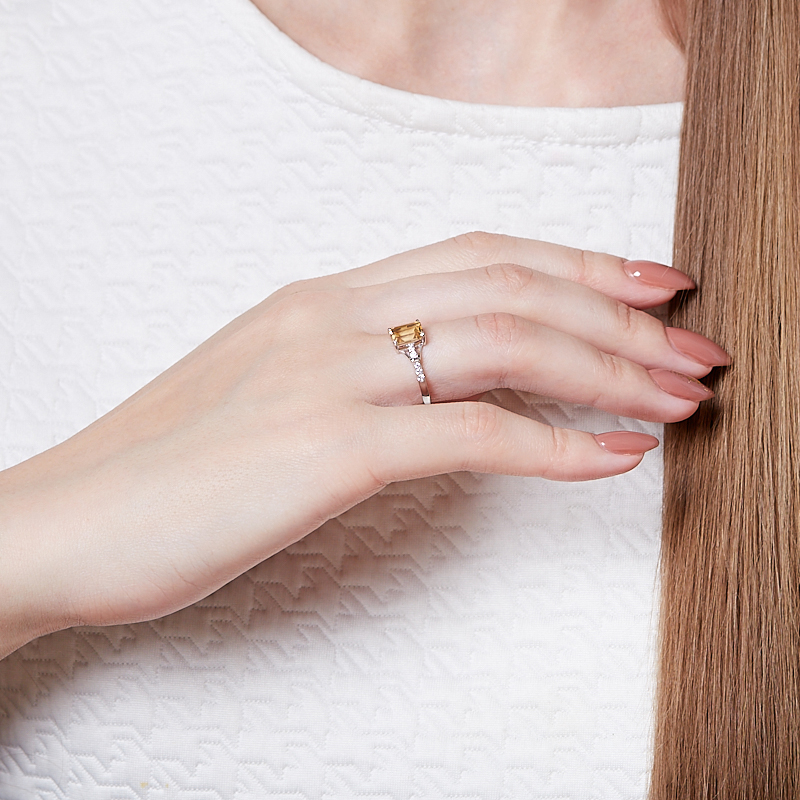 Кольцо цитрин Бразилия огранка (серебро 925 пр. родир. бел.) размер 18