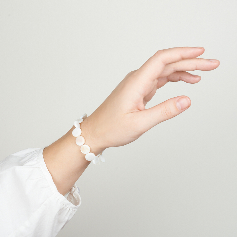 Браслет перламутр белый Индонезия (сталь хир.) 17&nbsp;см (+3&nbsp;см)