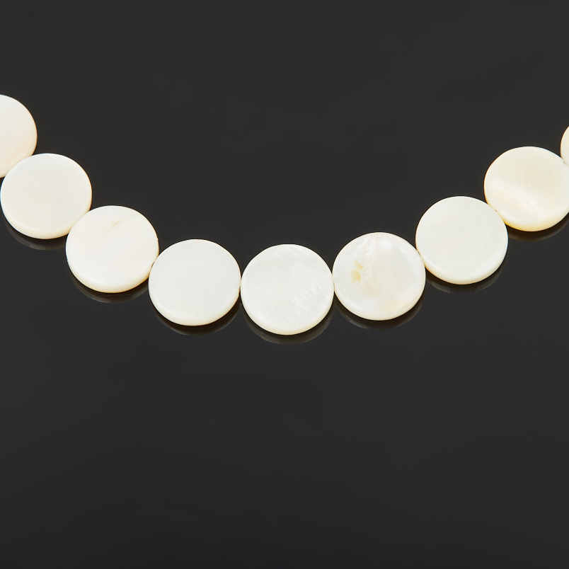 Бусы перламутр белый Индонезия (сталь хир.) 40&nbsp;см (+7&nbsp;см)