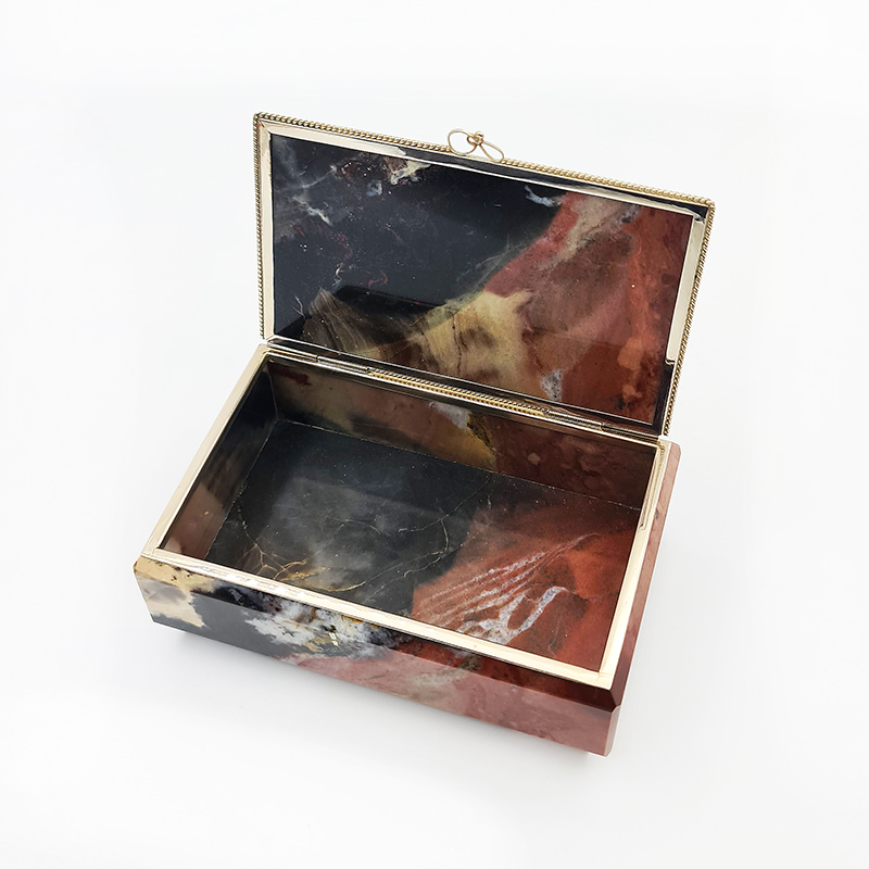 Шкатулка яшма уральская Россия (мельхиор) 11,5х7,5х4,5 см