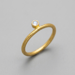 Кольцо лунный камень (адуляр) Индия (латунь позолота) огранка размер 16,5
