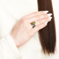 Кольцо нефрит зеленый Россия (серебро 925 пр. позолота, родир. черн.) размер 18,5