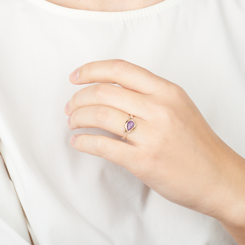 Кольцо чароит Россия (серебро 925 пр. позолота, посеребр.) размер 19