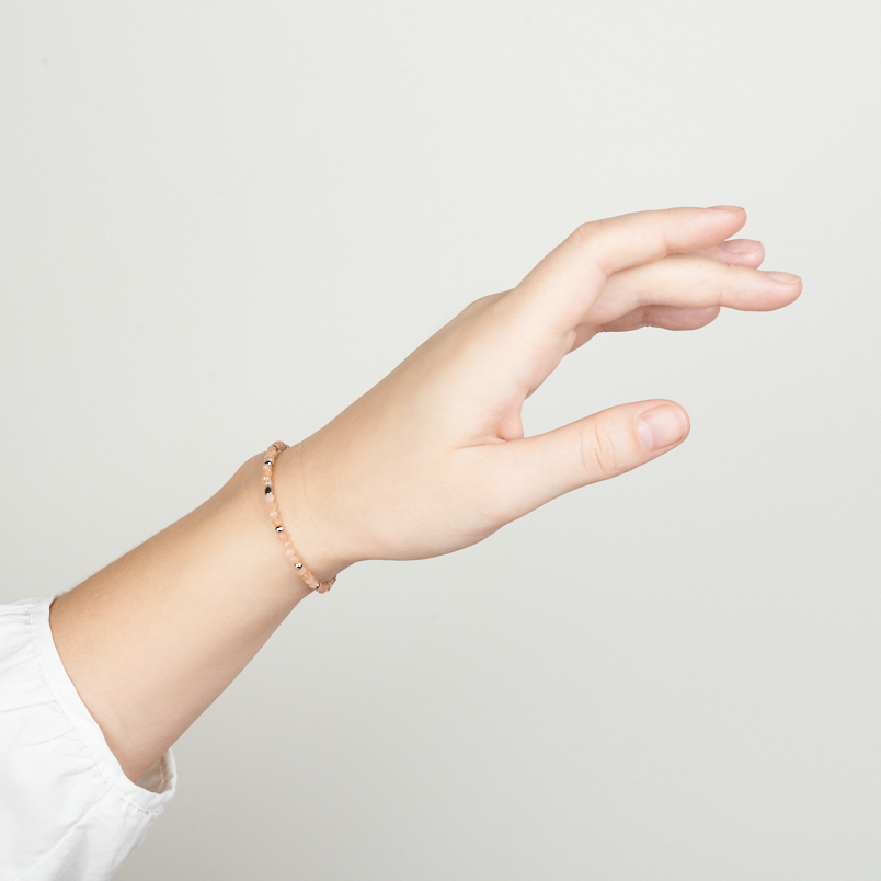 Браслет солнечный камень Индия огранка 3 мм 16 см (+3 см) (сталь хир.)