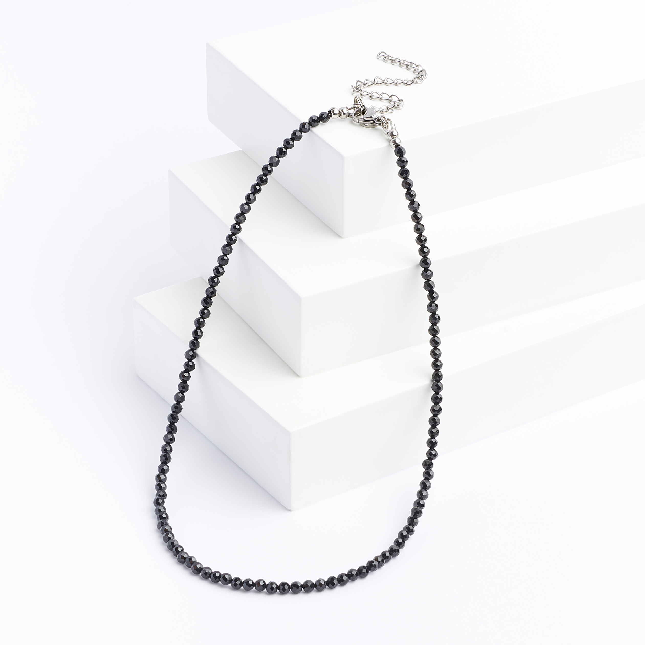 Бусы шпинель черная Шри Ланка (сталь хир.) огранка 3 мм 40 см (+7 см)