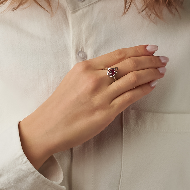 Кольцо рубин Мьянма (серебро 925 пр. родир. бел.) огранка размер 18,5