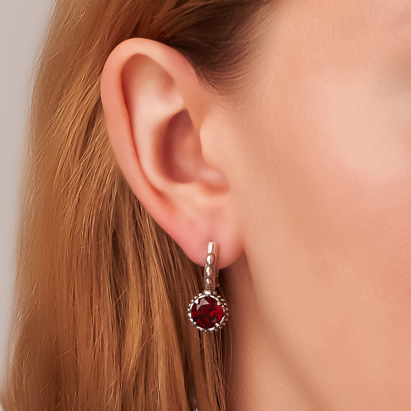 Серьги гранат альмандин Индия (серебро 925 пр. оксидир.) огранка