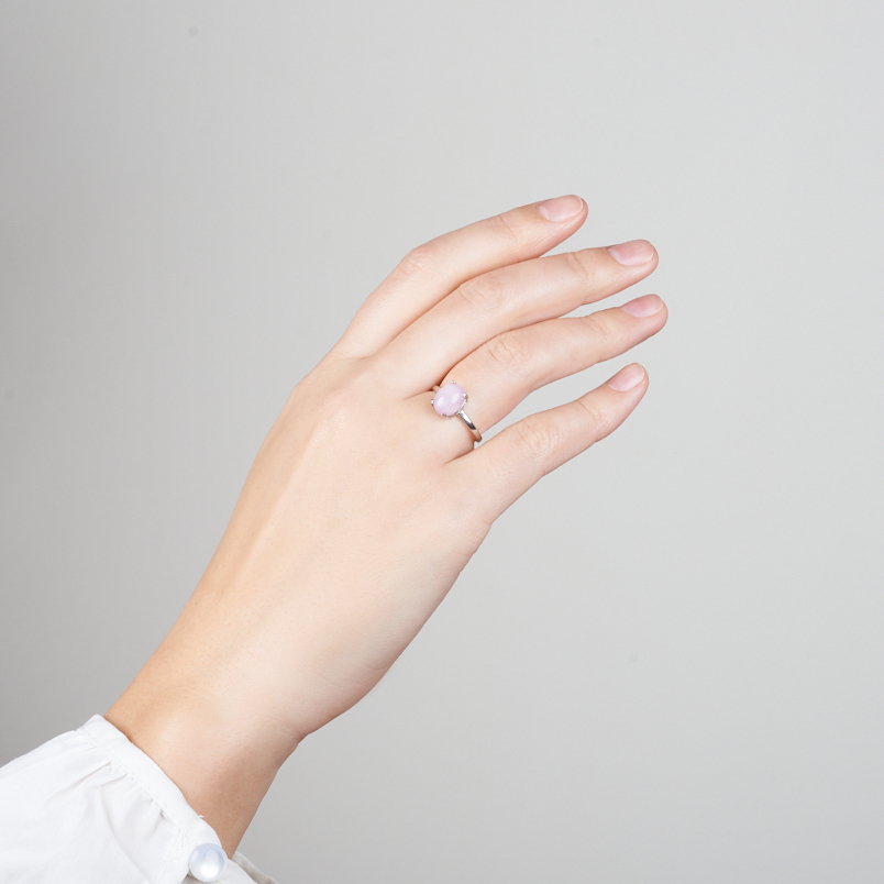 Кольцо кунцит Бразилия (серебро 925 пр.) размер 18