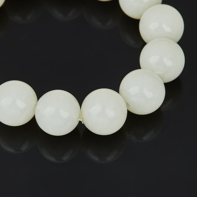 Браслет нефрит белый Россия 16 мм 18 см