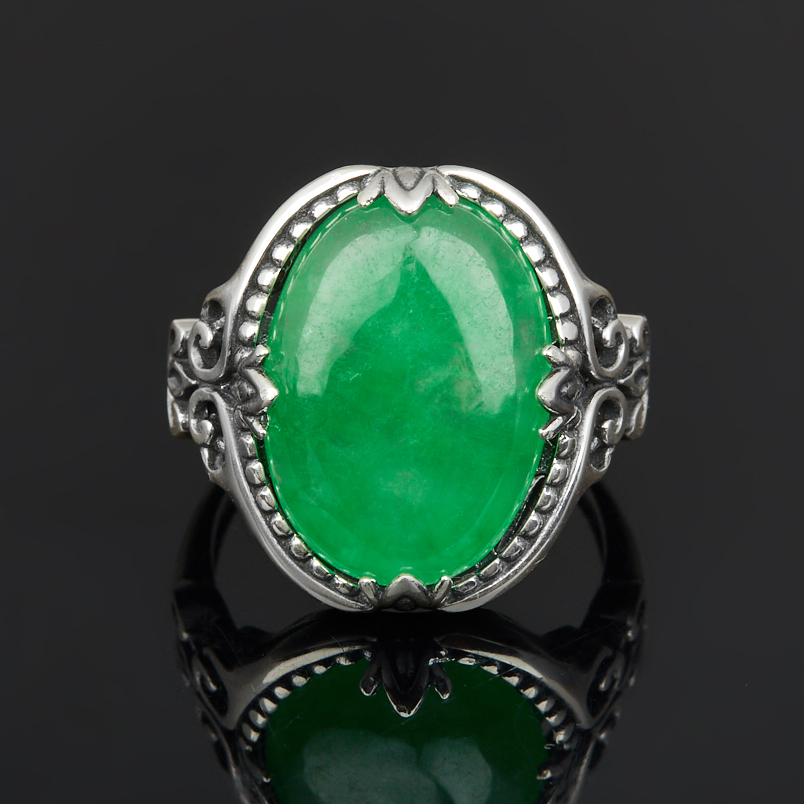 Кольцо жадеит Россия (серебро 925 пр. оксидир.) размер 18