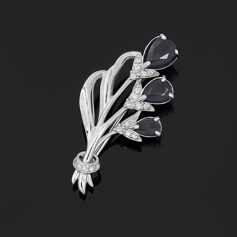 Брошь сапфир Индия (серебро 925 пр. родир. бел.) огранка