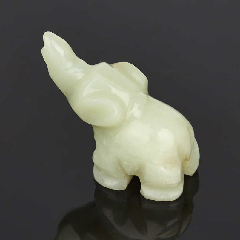 Слон нефрит белый Россия 4,5 см
