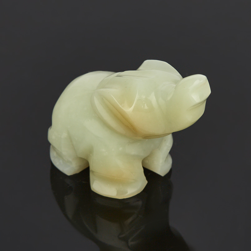 Слон нефрит белый Россия 4,5 см