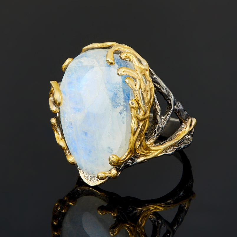 Кольцо лунный камень (адуляр) Индия (серебро 925 пр. позолота, родир. черн.) размер 19