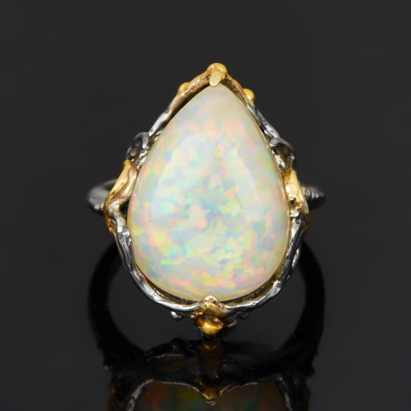 Кольцо опал благородный белый Эфиопия (серебро 925 пр. позолота, родир. черн.) размер 17,5