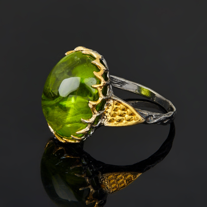 Кольцо хризолит США (серебро 925 пр. позолота, родир. черн.) размер 18